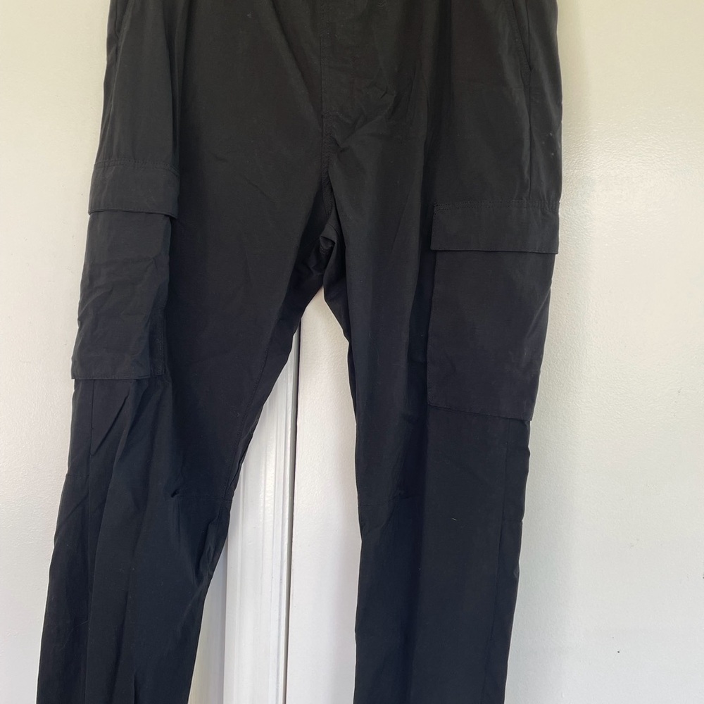 H&M Men's cargo Joggers